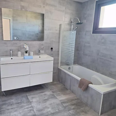 펜션 La Maison D'amiata Avec Piscine 아그